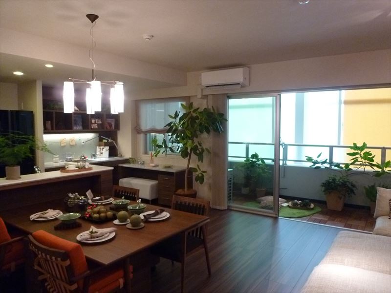 ダイニングとリビング