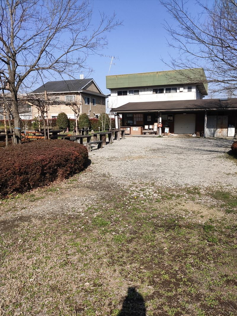 こんぶくろ池自然博物公園　管理棟・トイレ