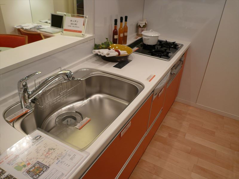 キッチン全景 モデルルーム