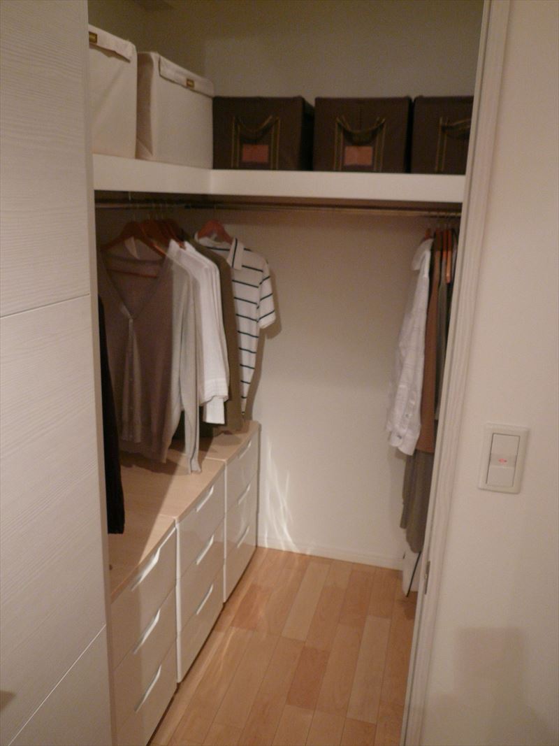 寝室のウォークインクローゼット モデルルーム
