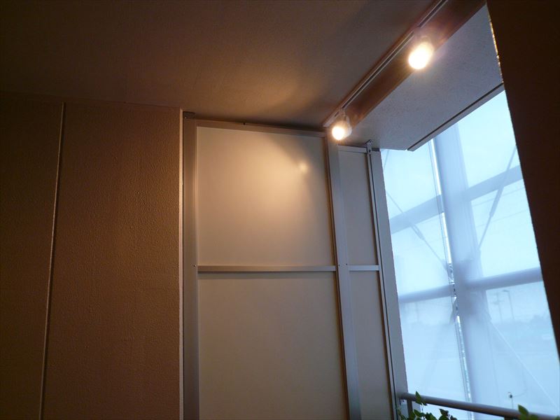 バルコニーの戸境 モデルルーム