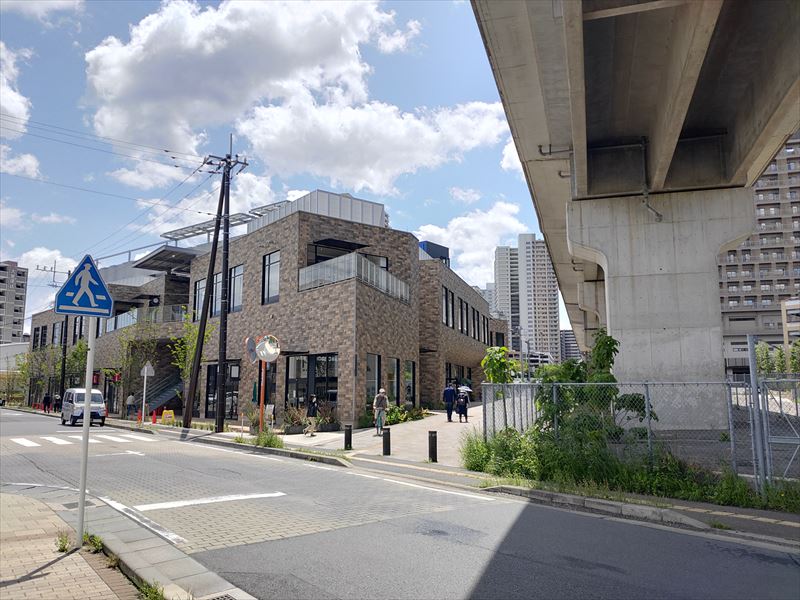 KOIL LINK GARAGE（コイル リンク ガレージ）南側全景