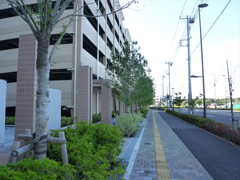 駐車場棟前 パークシティ柏の葉キャンパス二番街