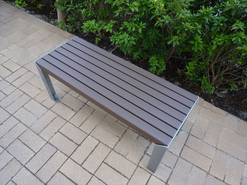 ベンチ パークシティ柏の葉キャンパス二番街