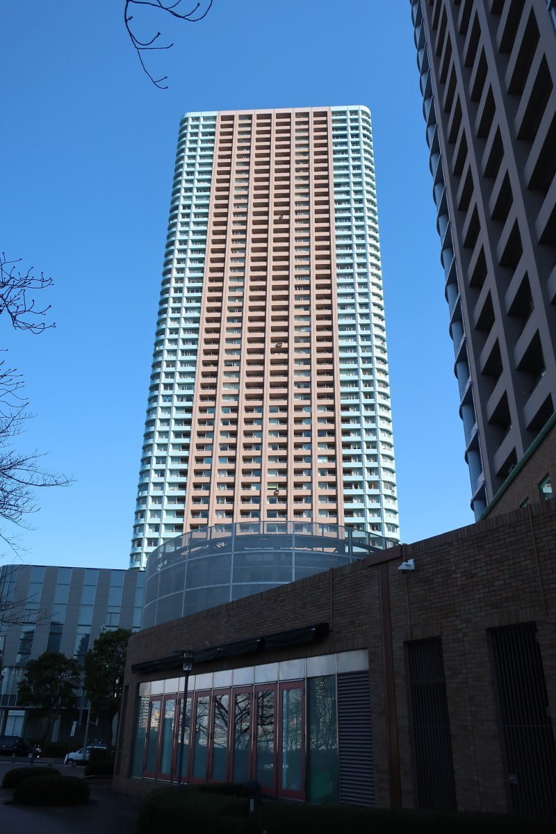 センチュリーパークタワーの外観