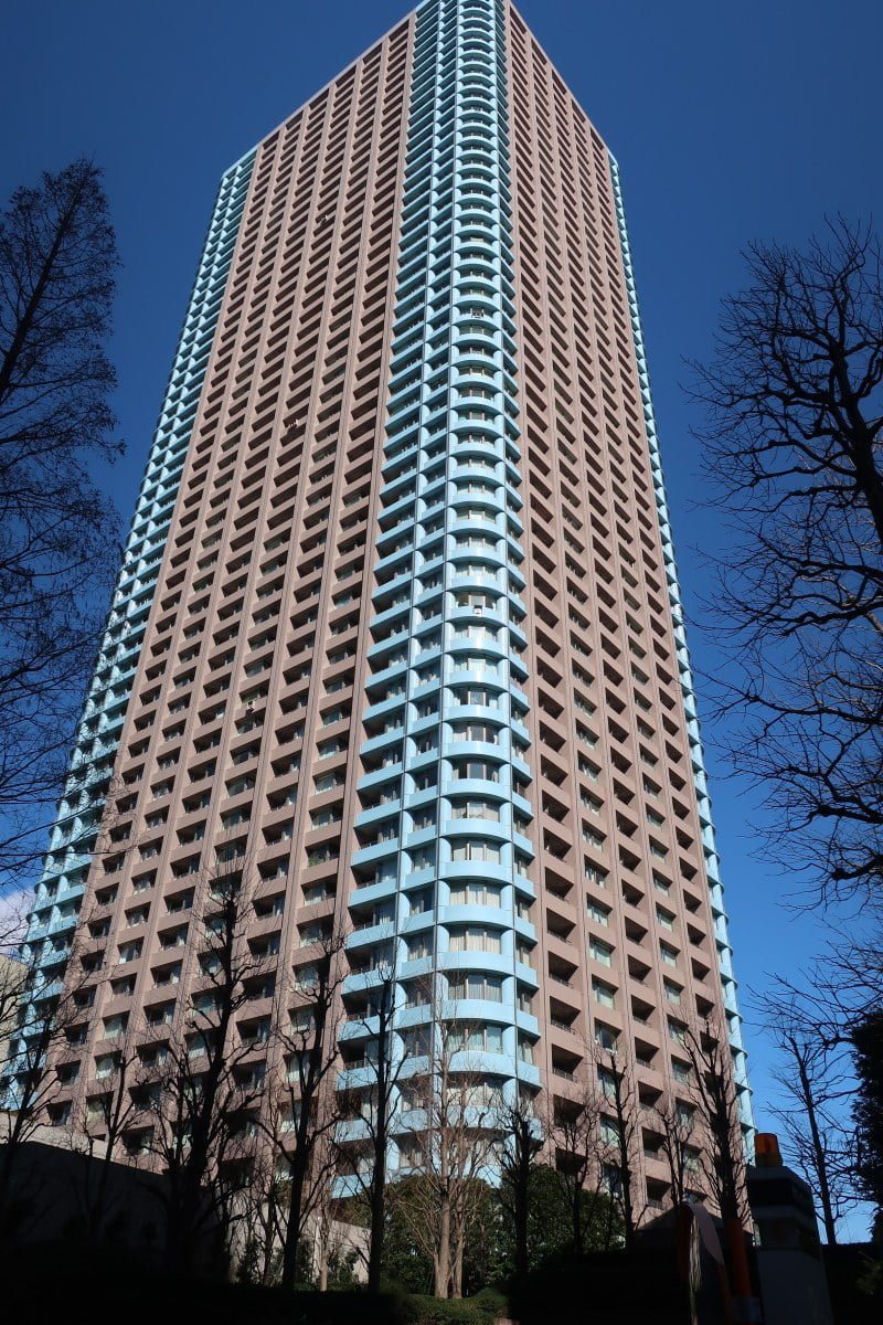 センチュリーパークタワーの外観