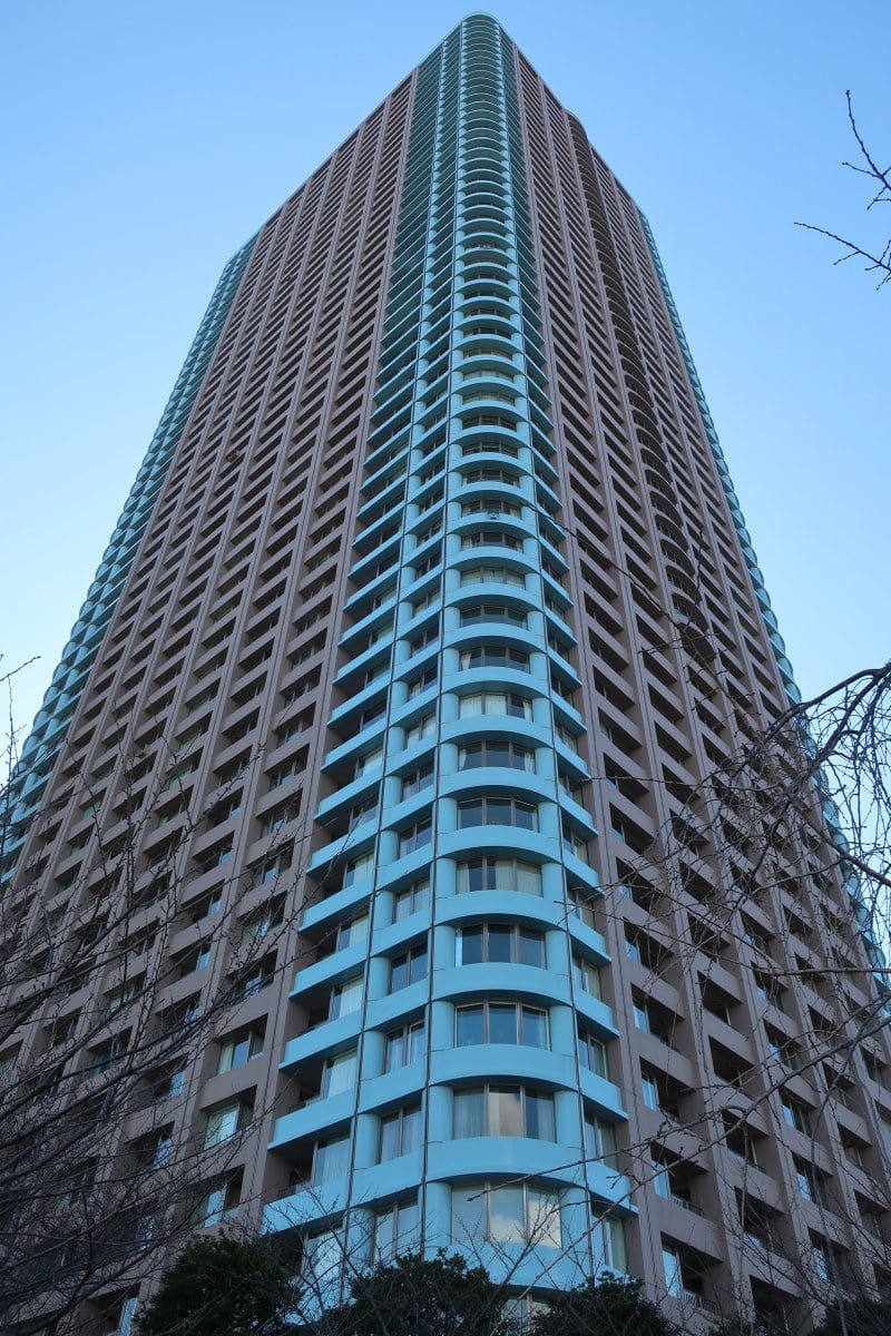 センチュリーパークタワーの外観