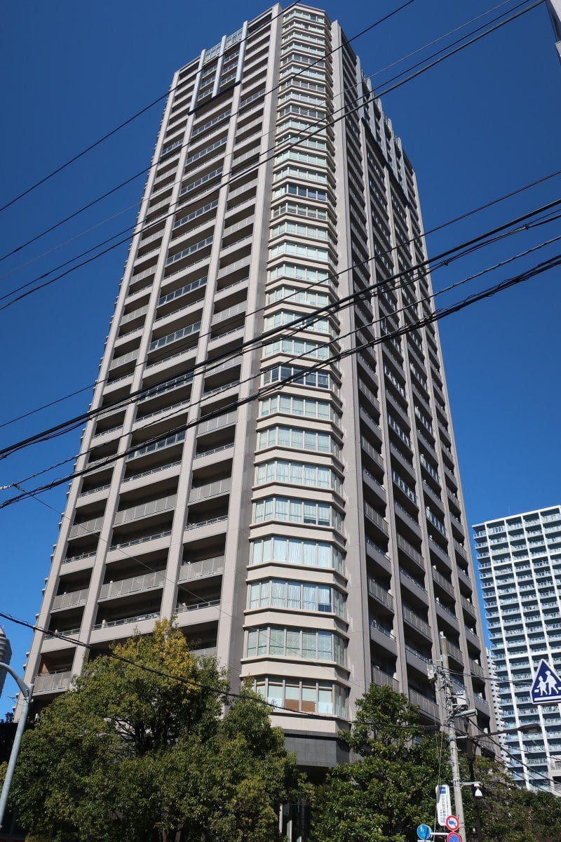 ライオンズタワー月島の外観